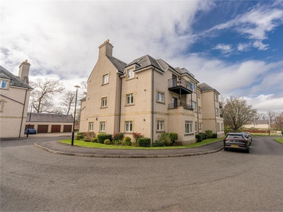 3 bed first floor flat for sale in Cramond