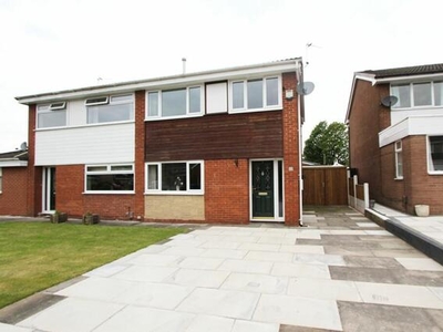 3 Bedroom Semi-detached House For Sale In Ashton-in-makerfield, Wigan