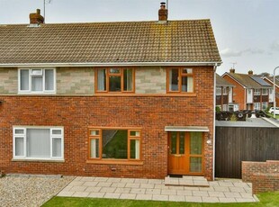 3 Bedroom Semi-detached House For Sale In Faversham