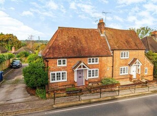 3 Bedroom Semi-detached House For Sale In Wrecclesham
