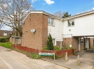 4 Bedroom End Of Terrace House For Sale In Crawley