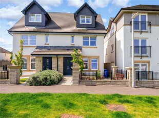 3 bed townhouse for sale in Dunfermline