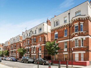 3 bedroom apartment to rent London, N16 8AU