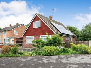 3 Bedroom Bungalow For Sale In Waterlooville, Hampshire