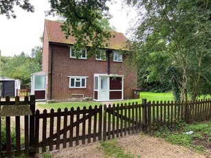 3 Bedroom Detached House For Rent In Brookmans Park