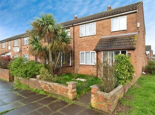 3 Bedroom End Of Terrace House For Sale In Grays, Essex