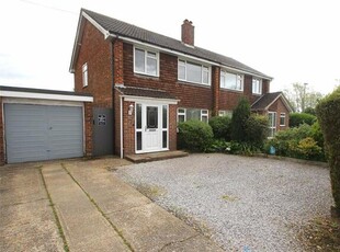 3 Bedroom Semi-detached House For Sale In Fareham, Hampshire