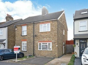 3 Bedroom Semi-detached House For Sale In Romford, Essex
