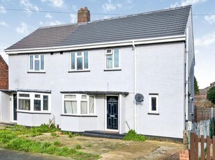 3 Bedroom Semi-detached House For Sale In Thurrock, Essex