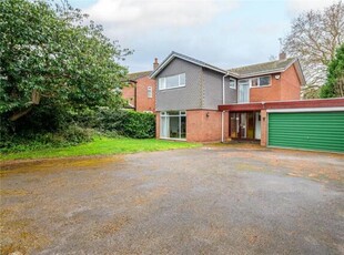 4 Bedroom Detached House For Sale In Tamworth, Warwickshire