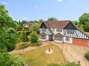 5 bedroom luxury Detached House for sale in Chipstead, England