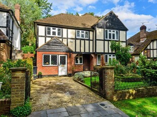 Luxury 5 bedroom Detached House for sale in Banstead, United Kingdom
