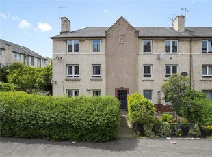 1 bed first floor flat for sale in Easter Road