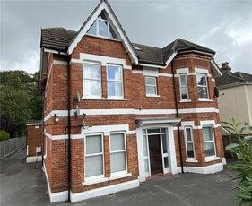 1 bedroom apartment for rent in Alumhurst Road, Bournemouth, BH4