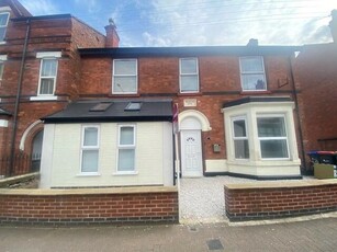 1 bedroom flat for rent in Annesley Road, Hucknall, NG15