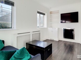 1 bedroom flat for rent in Bushey Road, London, SW20 8DQ, SW20