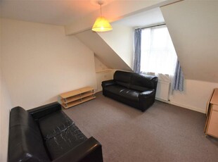 1 bedroom flat for rent in Cedar Road, Leicester, LE2