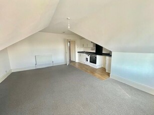 1 bedroom flat for rent in Poole Road, Westbourne, BH4