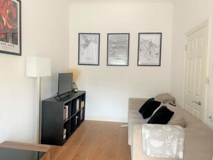 1 bedroom flat for rent in St Pauls Road, Highbury & Islington, N1