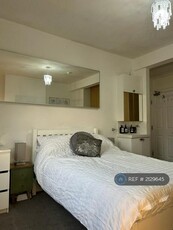 1 bedroom house share for rent in Kenton Road, Harrow, HA1