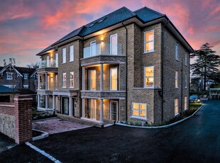 2 bedroom apartment for rent in Albury Road, Guildford, Surrey, GU1