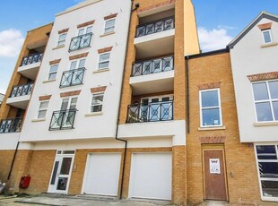 2 bedroom apartment for rent in Fairfield Road, Brentwood, Essex, CM14