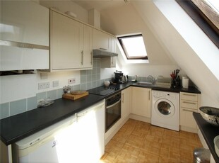 2 bedroom apartment for rent in Redland Road TFF, Top Floor Flat, Redland, Bristol, BS6
