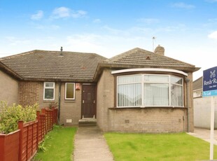 2 bedroom bungalow for rent in Kingswear Grove, Leeds, West Yorkshire, LS15