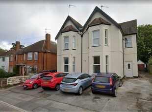 2 bedroom flat for rent in 50-52 Drummond Road, Bournemouth, BH1