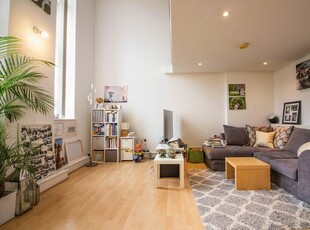 2 bedroom flat for rent in Batchelor Street, Islington, N1