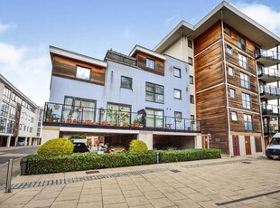 2 bedroom flat for rent in Clifford Way, Maidstone, Kent, ME16