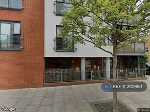2 bedroom flat for rent in Emerald Court, London, E3