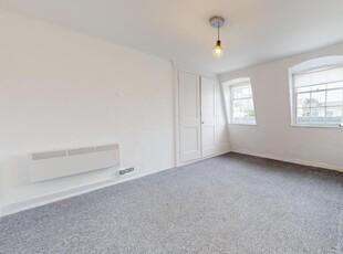 2 bedroom flat for rent in Portland Place, Kemptown, Brighton, BN2