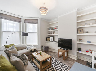 2 bedroom flat for rent in Ranelagh Mansions, New Kings Road, London, SW6