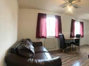 2 bedroom flat for rent in Stacey Court, Newport Road, Adamsdown, CF24 1DT, CF24