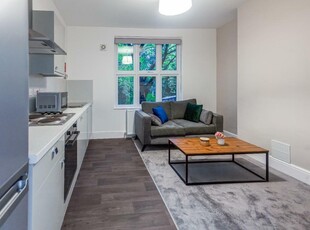 2 bedroom flat for rent in Waterloo Crescent, The Arboretum, Nottingham, NG7