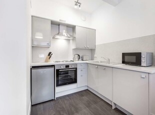 2 bedroom flat for rent in West End Park Street, Woodlands, Glasgow, G3