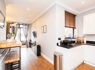 2 bedroom flat to rent London, W12 7JA