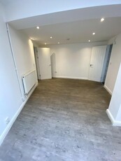 2 bedroom ground floor flat for rent in Wyndham Crescent, Cardiff(City), CF11