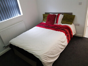 2 bedroom private hall for rent in 2 Bed Flat, Victoria Views, Victoria Park Road, LE2
