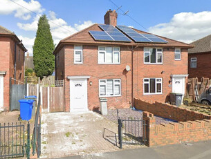 2 bedroom semi-detached house for rent in Warren Road, Chell Heath, Stoke-On-Trent, ST6