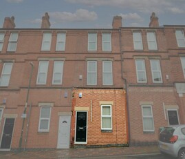 2 bedroom flat for rent in Peveril Street, Nottingham, NG7 4AH, NG7