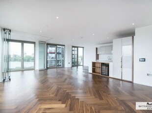 3 bedroom apartment for rent in Capital Building, Embassy Gardens, SW11