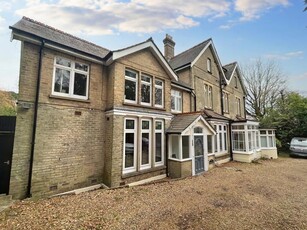 3 bedroom apartment for rent in North Road, Lower Parkstone , BH14