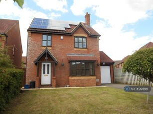 3 bedroom detached house for rent in Tewkesbury Lane, Monkston, Milton Keynes, MK10