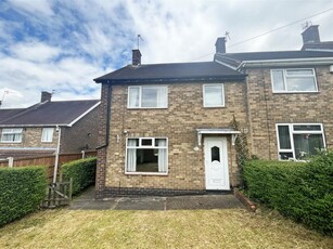 3 bedroom end of terrace house for rent in Trinstead Way, Bestwood Park, Nottingham, NG5
