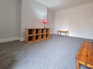 3 bedroom flat for rent in Addycombe Terr, Heaton, NE6