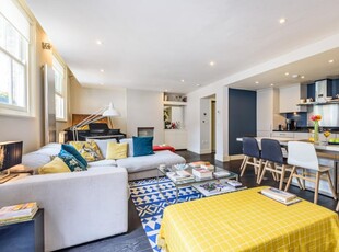 3 bedroom house for rent in Lancaster Mews , Bayswater, W2