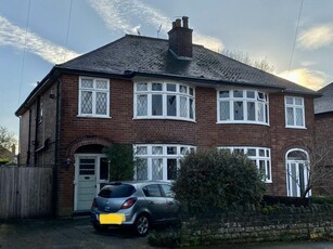 3 bedroom house for rent in Marshall Drive, Bramcote, Nottingham NG9