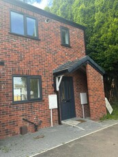 3 bedroom house for rent in Summerbank Road, Tunstall, ST6